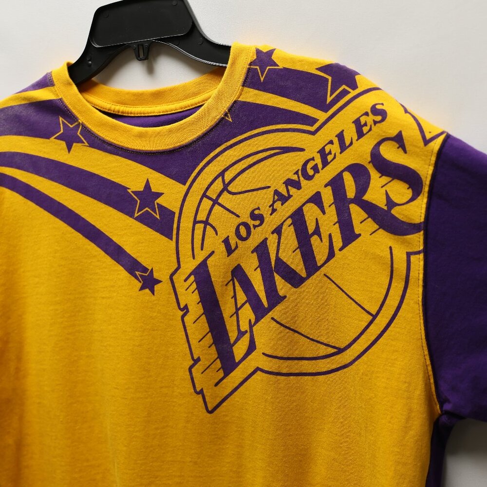 UNK NBA Lakers T-shirt Men's Sz XL